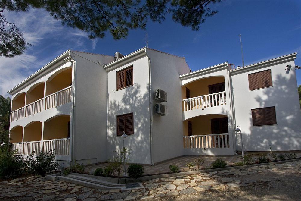 Beach Apartments Lavica Подстрана Экстерьер фото
