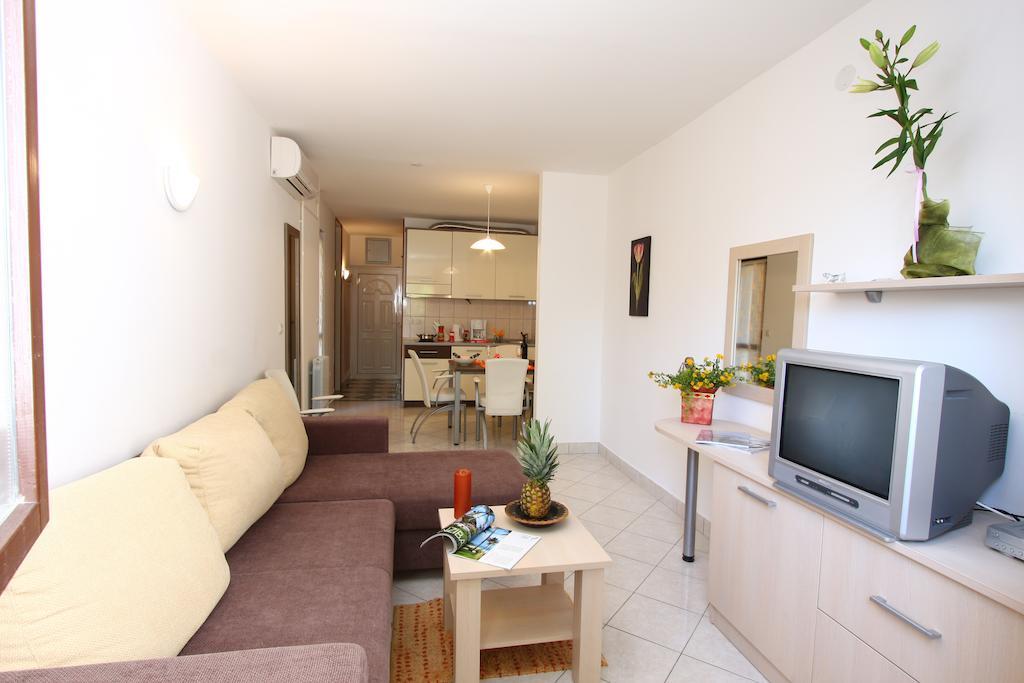 Beach Apartments Lavica Подстрана Экстерьер фото
